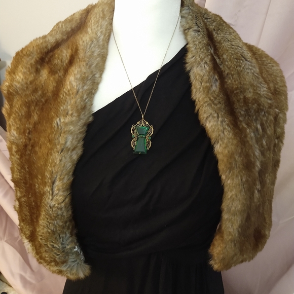 🎀SALE🎀 🆕Anthropologie🌷Faux Fur Scarf - Picture 4 of 15